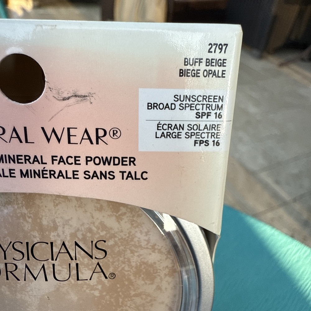 Physicians Formula ~ Mineral Wear Face Powder~ Buff Beige~‎ Spf 16 ~NIB - Picture 2 of 6